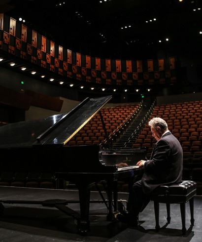 Event Image: Keyboard Conversations ®️ with Jeffrey Siegel | Beethoven—The Young Genius